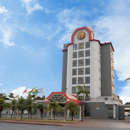 Carlton Plaza Hotel Уберландія Екстер'єр фото