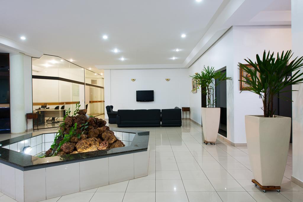 Carlton Plaza Hotel Уберландія Екстер'єр фото