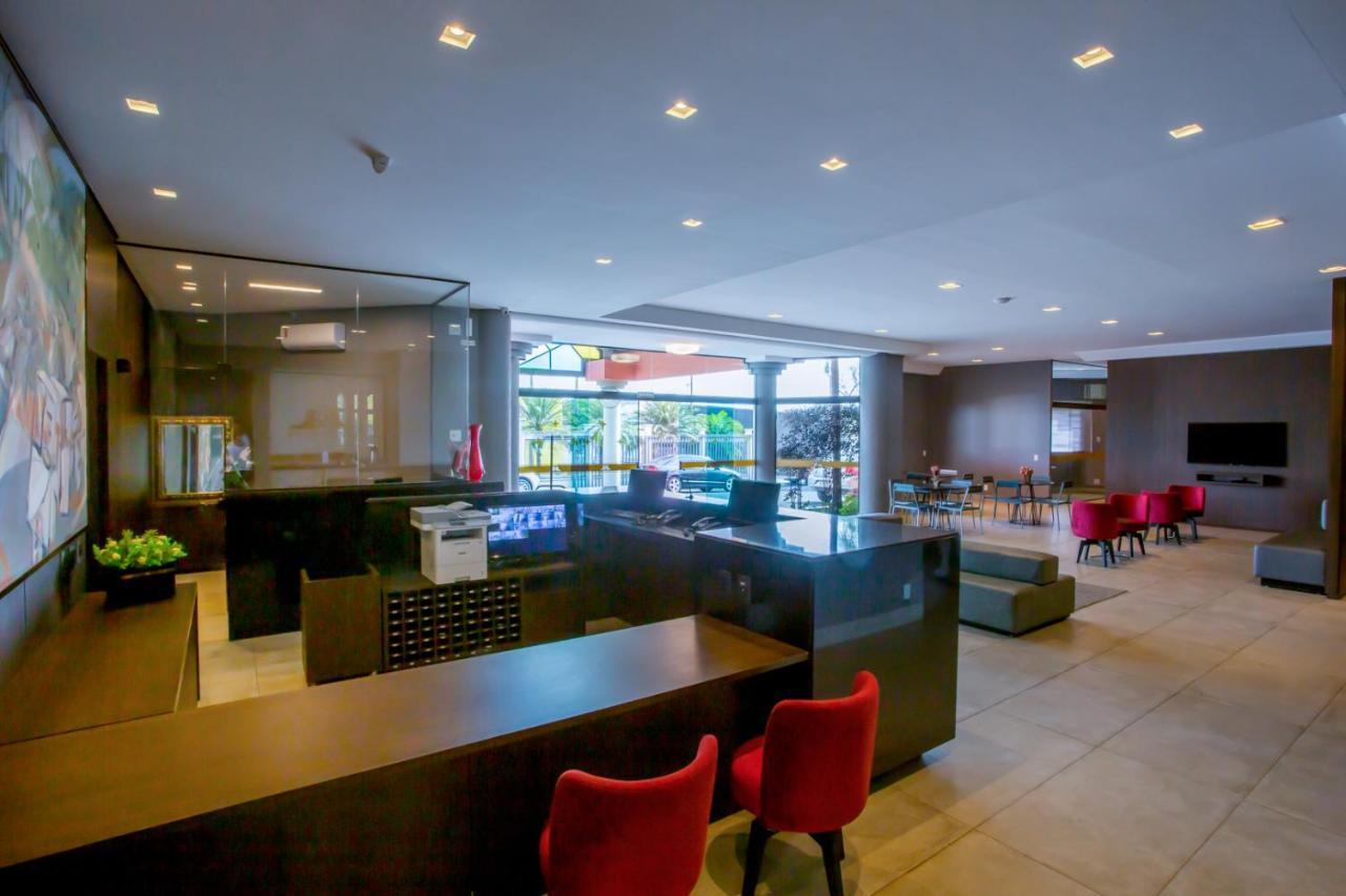 Carlton Plaza Hotel Уберландія Екстер'єр фото
